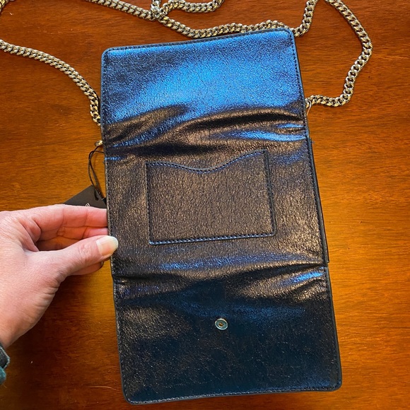 NWT Banana Republic crossbody phone wallet —$35 - Picture 5 of 11